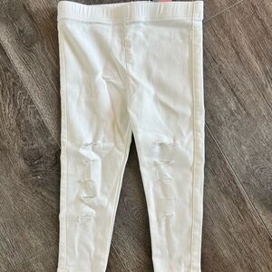Brand new!! Roxie slashed Jeggings from Baileys Blossoms! Size 2T.